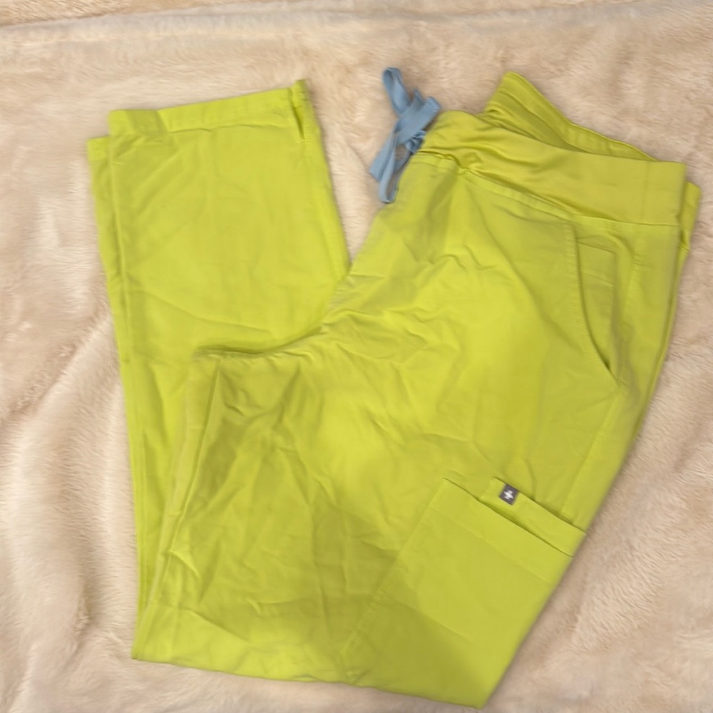 Figs Uniform! Large Tops and XL Bottoms